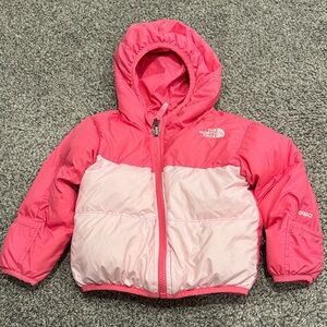 The North Face Kids' Moondoggy 550-fill-power down hooded jacket